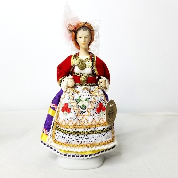 Corfu Greek Vintage Evelt Themis Female Porcelain Doll on Traditional Costume - Picture 1 of 10